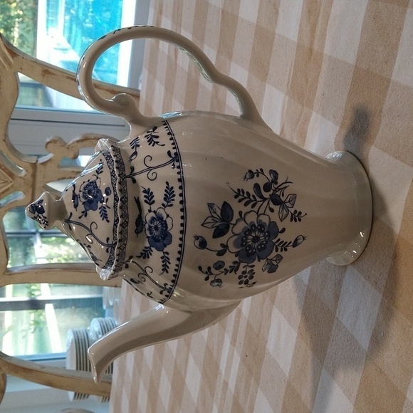 Coffee pot Indies Johnson Brothers English ironstone blue white transferware